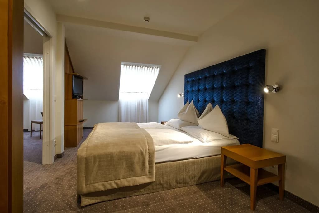 HiLight Suites Hotel - photo 48