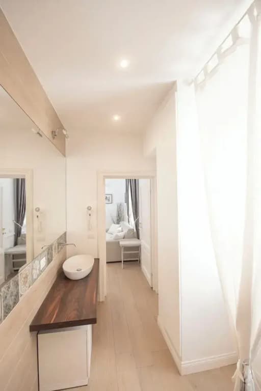 Vatican Beautiful 2Br Apartment - photo 15