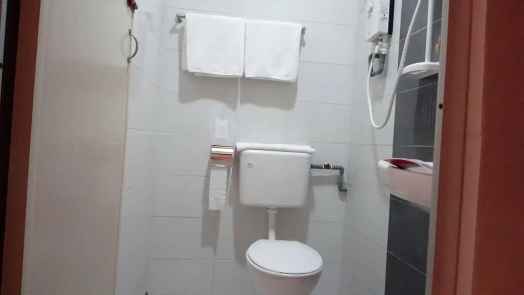 Check Inn - photo 10