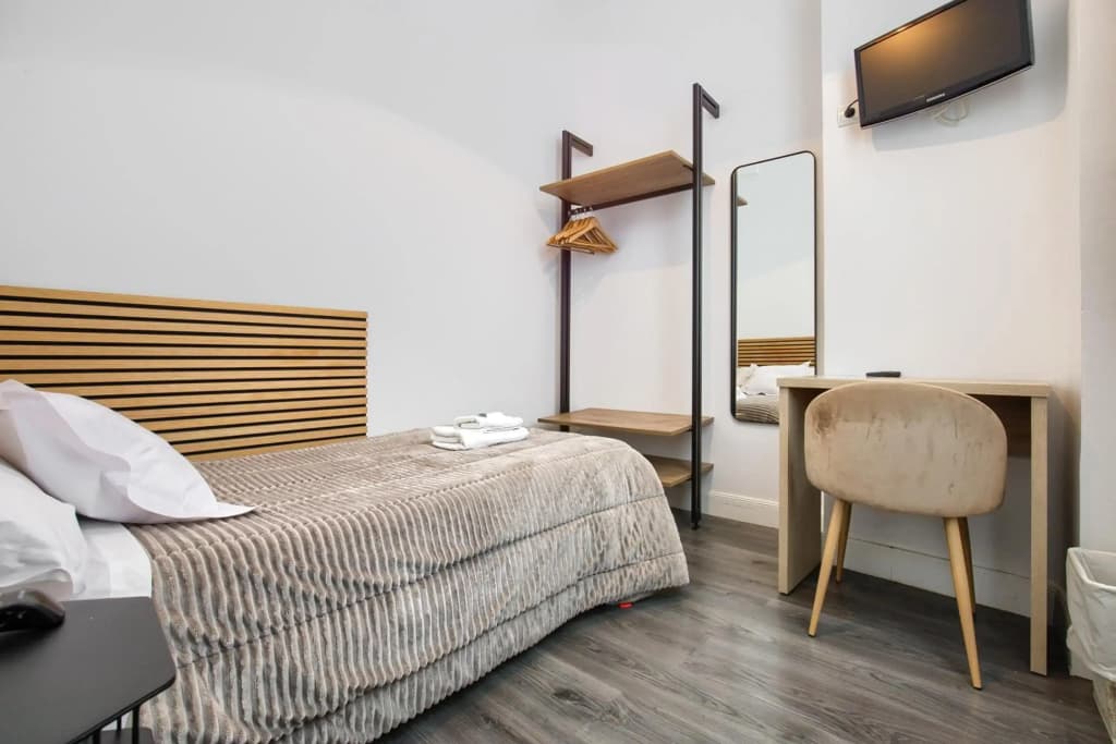 Hostal Besaya - photo 10