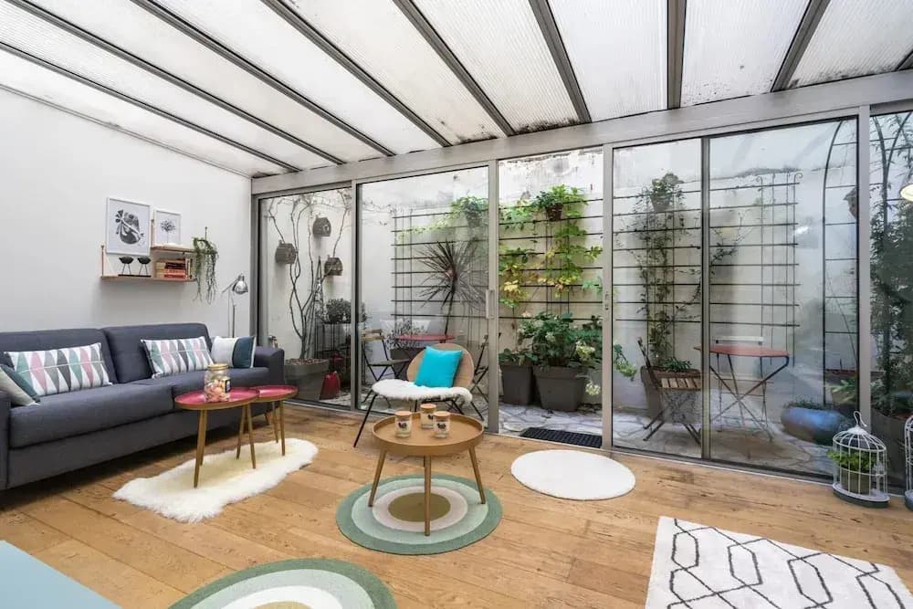 Chic Apartment With Patio - 2br/6p - Le Marais - photo 11