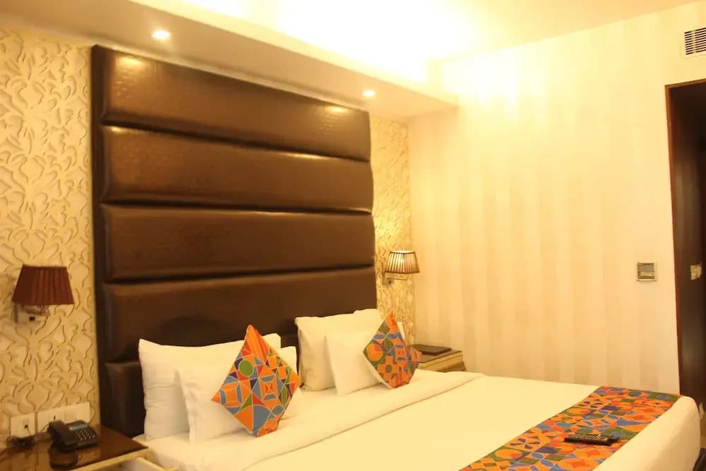 THE J K Hotel C R Park - photo 4