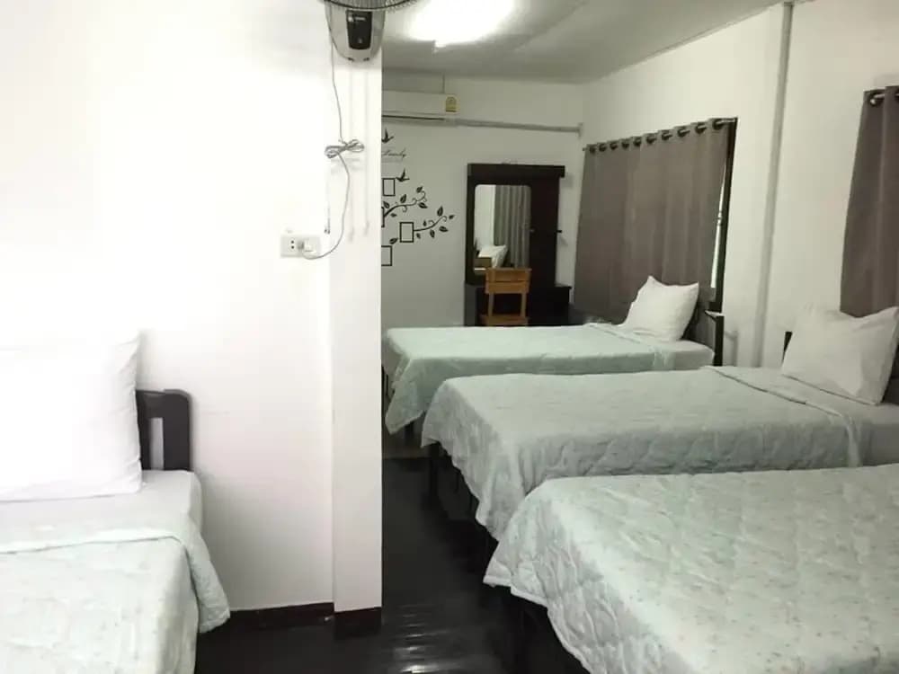 The Moat Hostel - photo 16