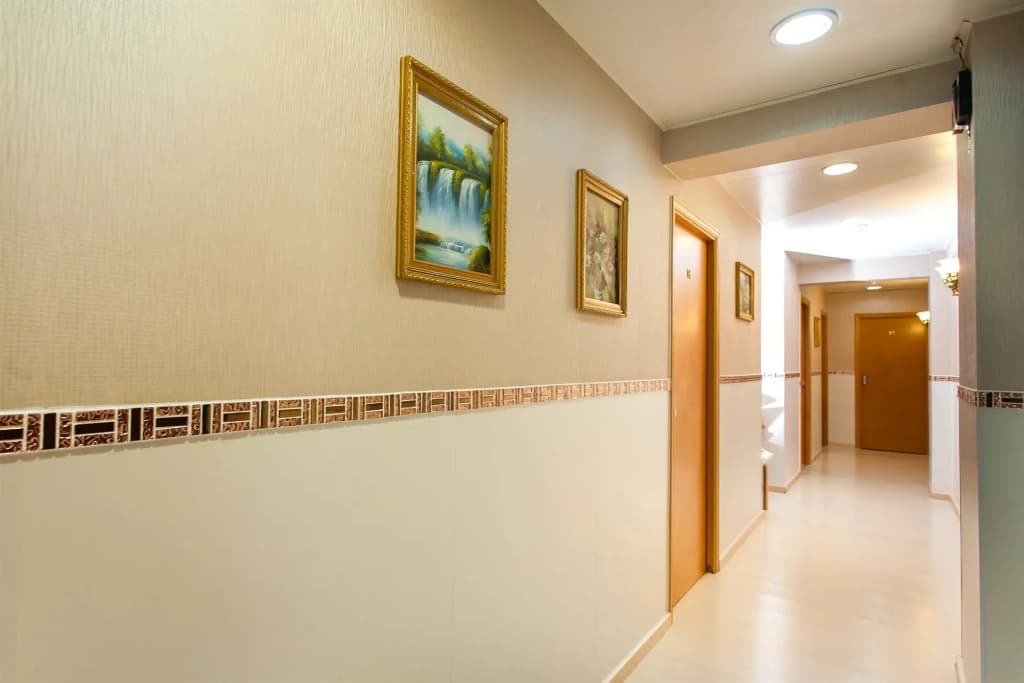 Vincent Hill Guesthouse - photo 10