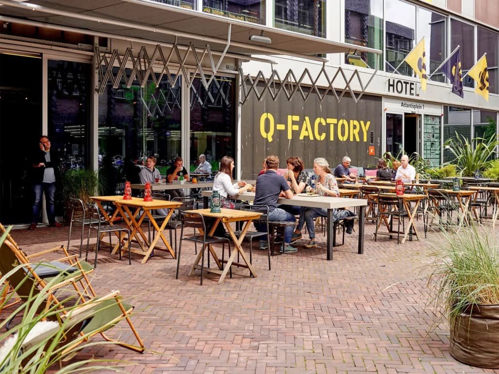 Q-Factory Hotel - photo 25