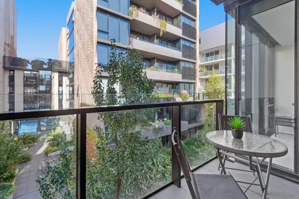 Charming 1-bed Apartment With a Balcony - photo 9