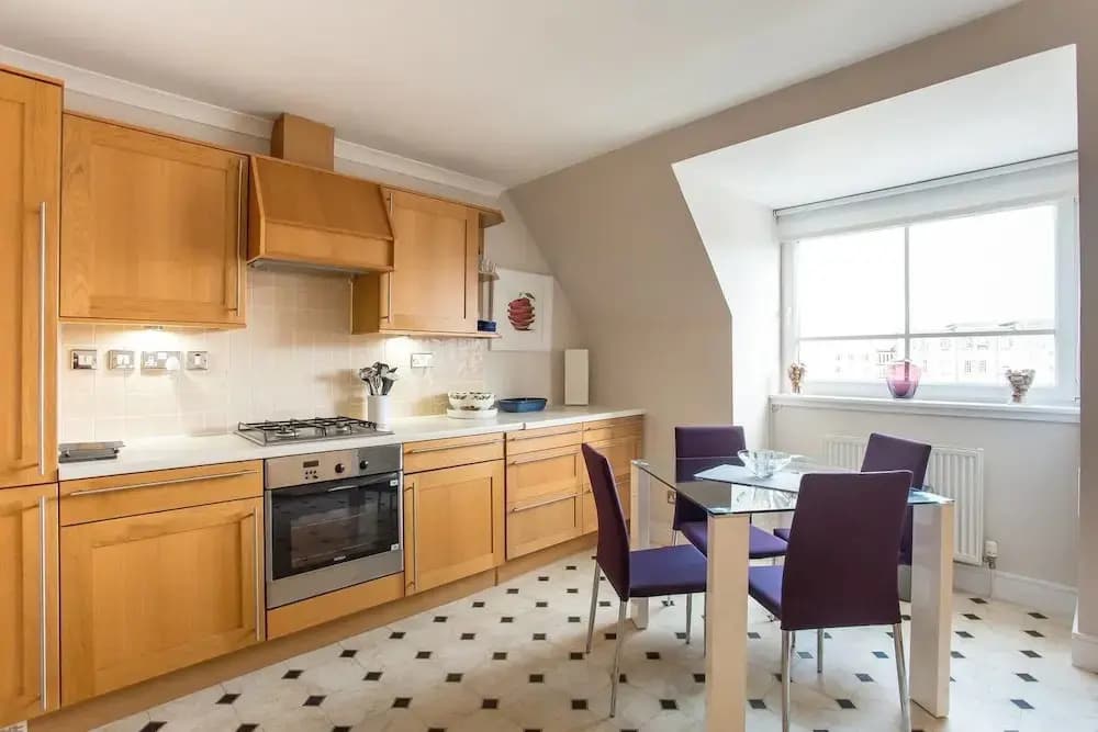City Centre 3bed/3bath - photo 15