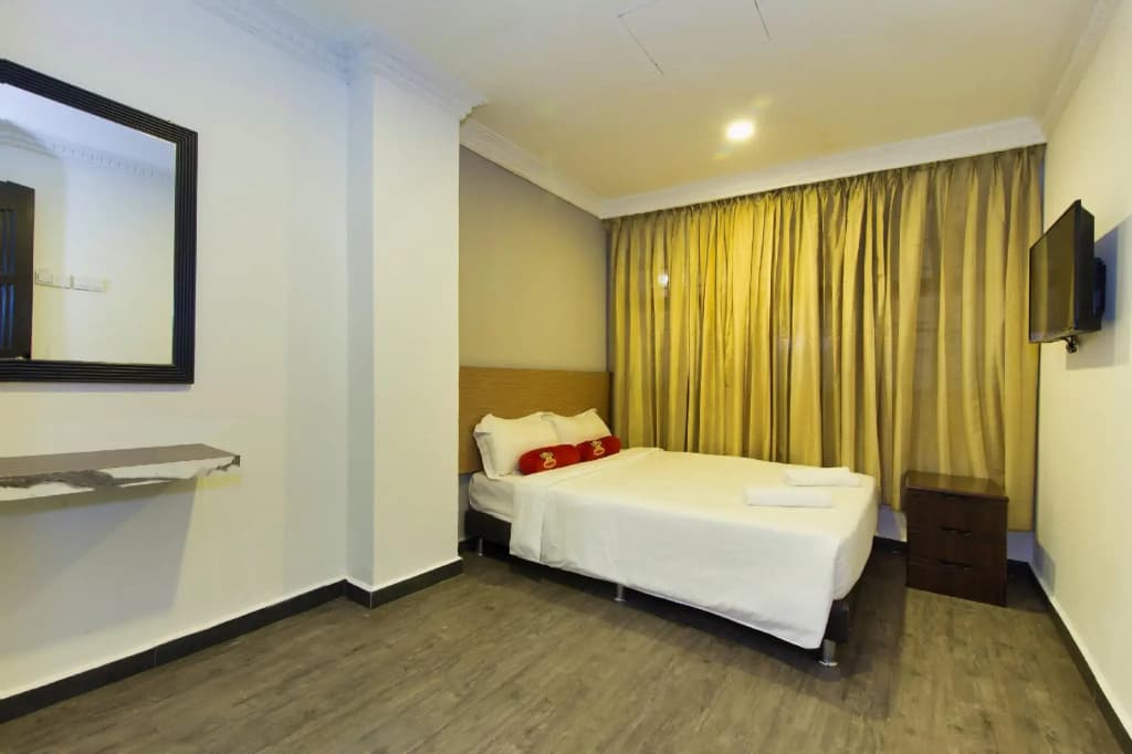 Simms Garden Hotel - photo 6