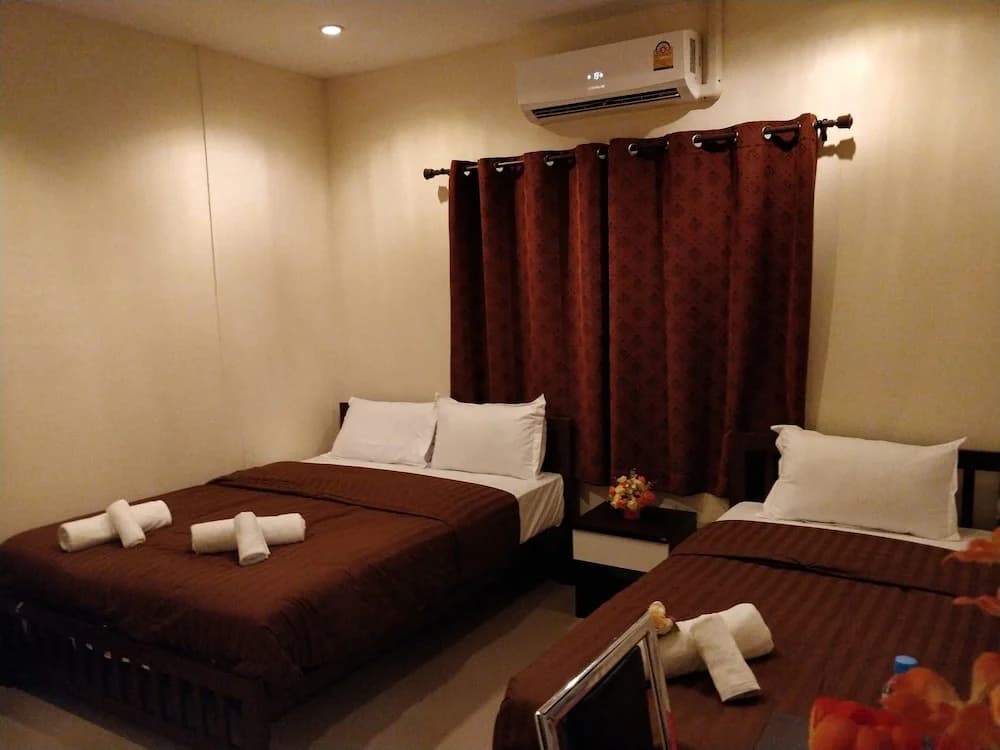 Bangkok Inn - photo 17