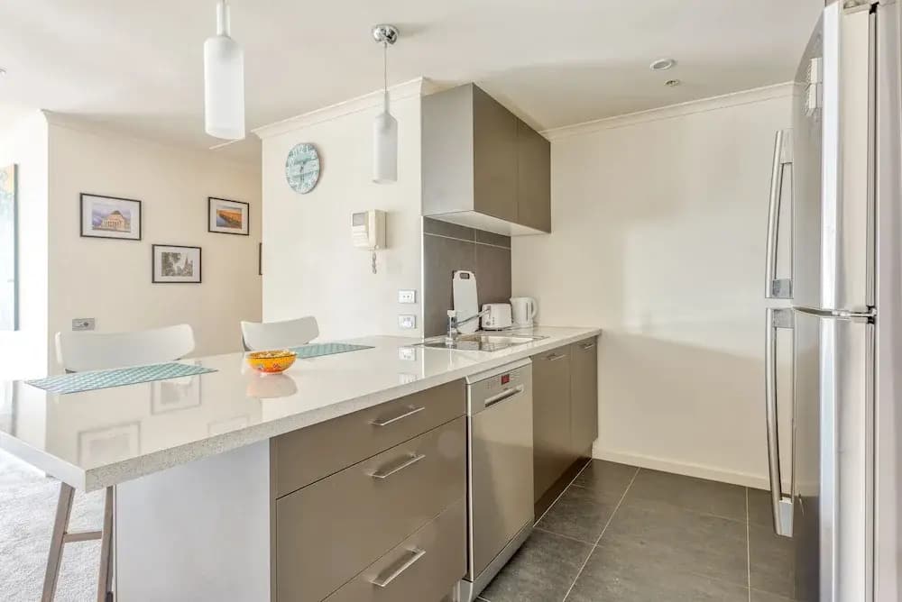 South Melbourne 2 Bed Parking - photo 19