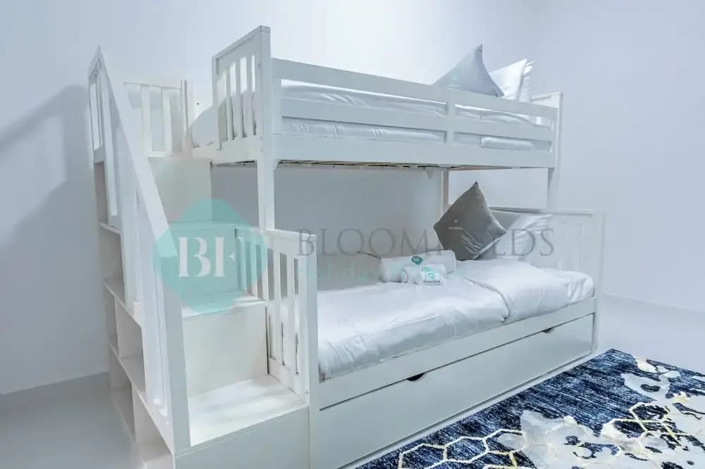 Bloomfields Modern 2BR In Arabian Gate - photo 4