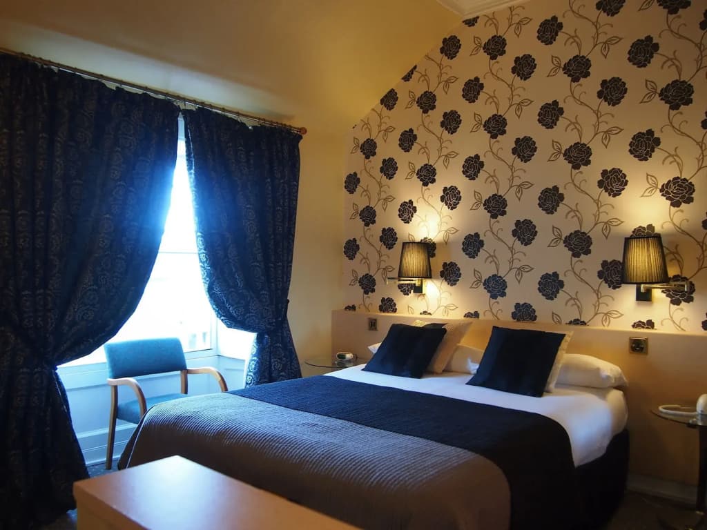 Edinburgh Thistle Hotel - photo 23