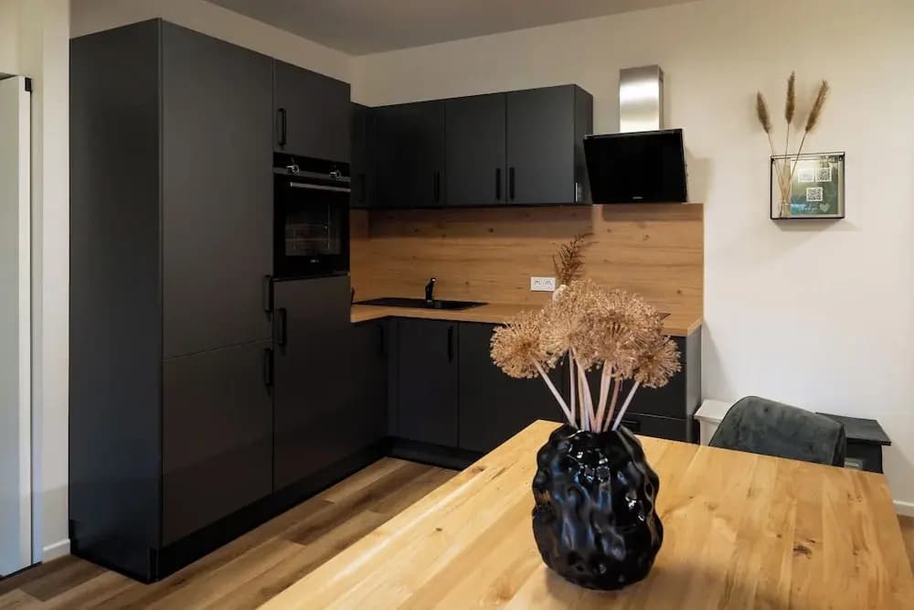 Urban Jungle Apartments - photo 27