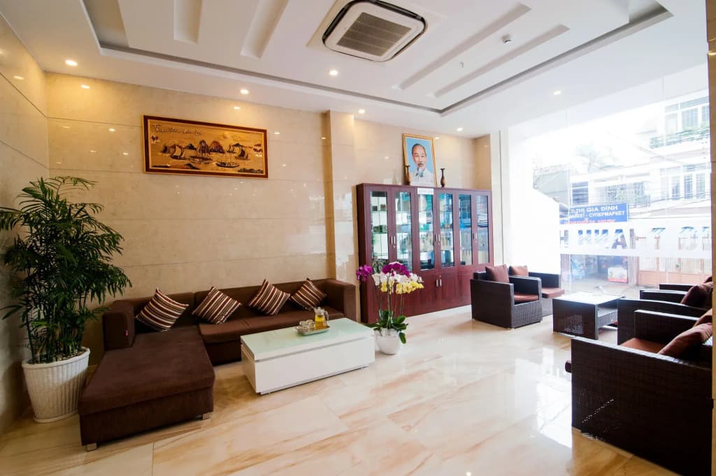 Gem Hotel - photo 2