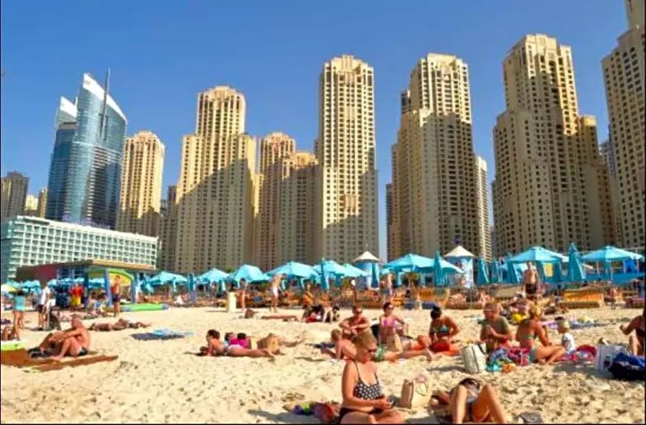 California Hostel Dubai Beach - photo 17