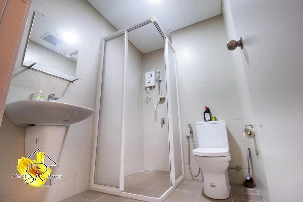 Sinar Rasa Homestay at I-Soho, I-City - photo 7