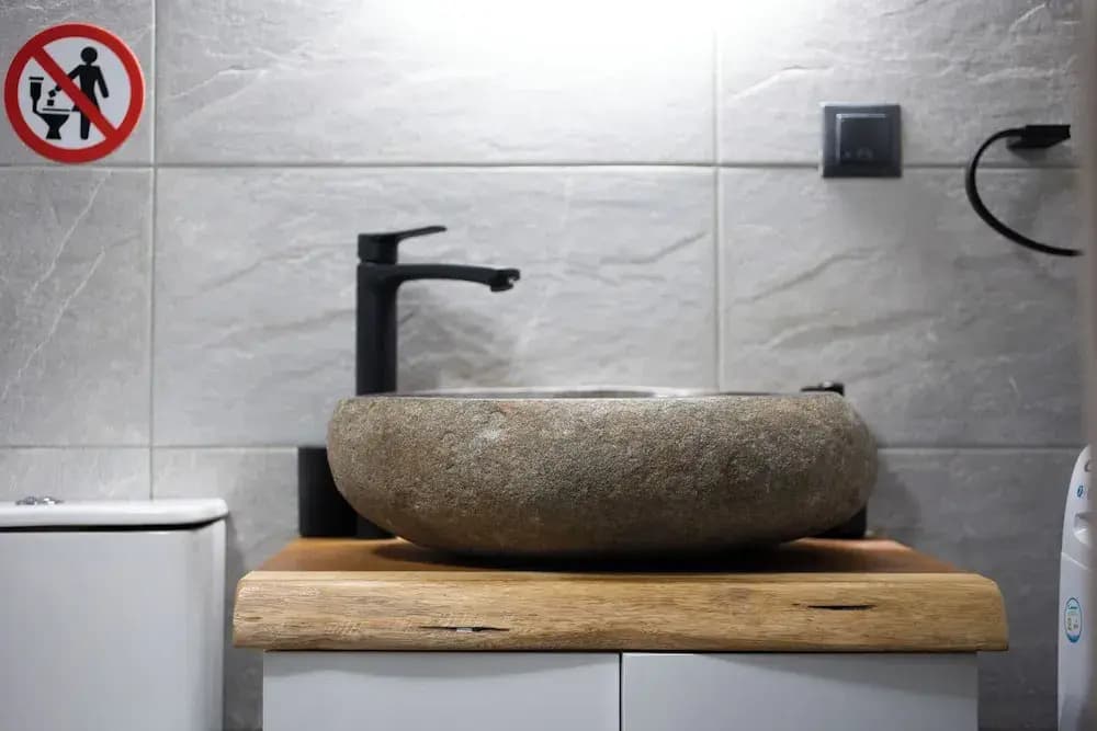 Cesily 2-Bedroom Apartment in Athens - photo 7