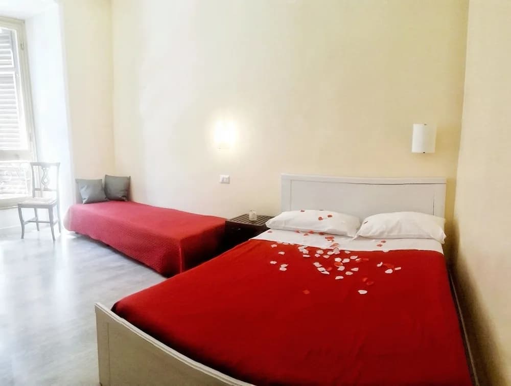 Tesoro Guesthouse - photo 4