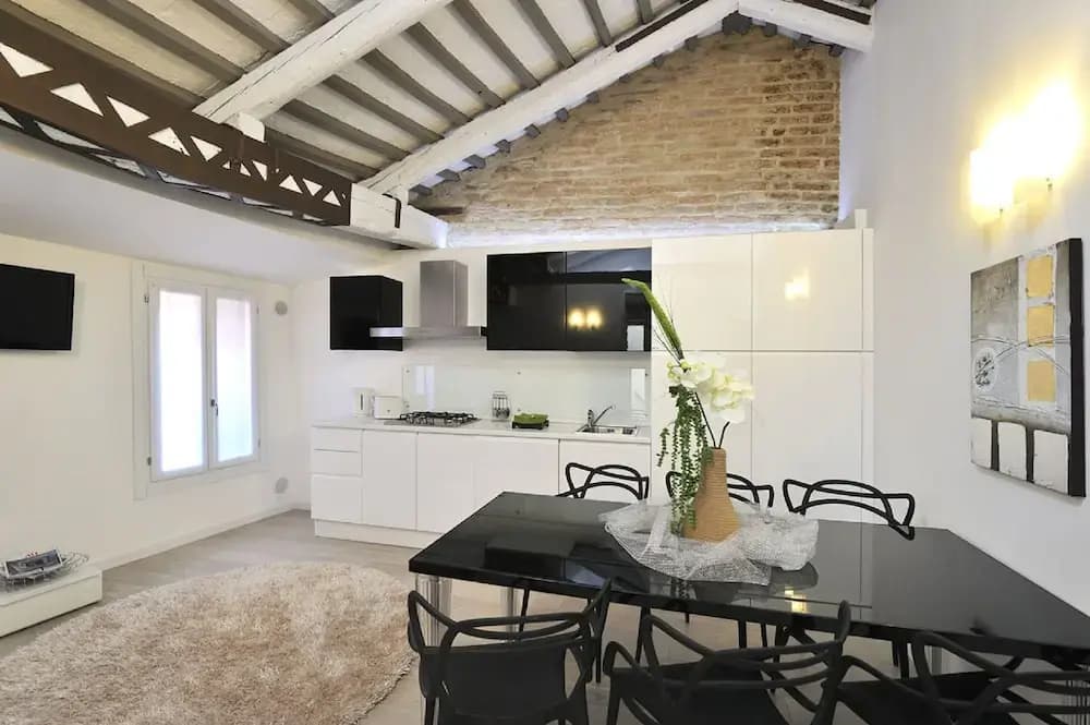 Venice Style Apartment - photo 17