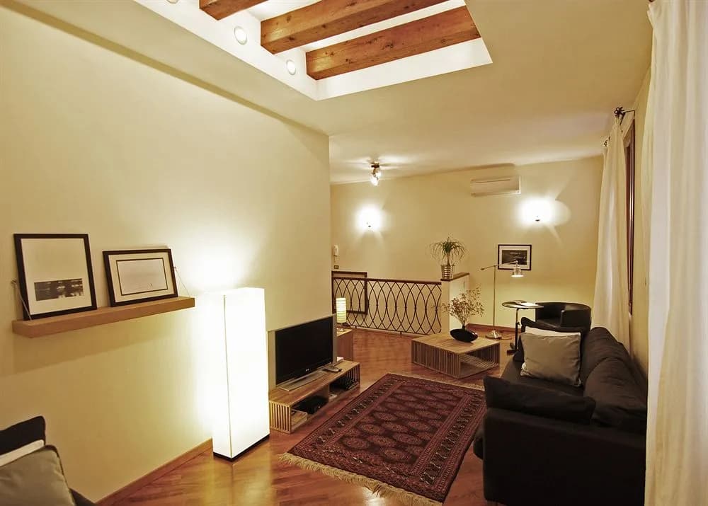 Sarai Apartments - photo 4