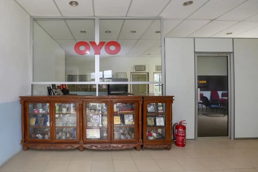 OYO 90441 Cz Traveler's Hotel - photo 18