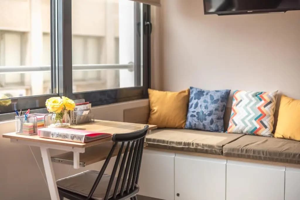 ✰Bright, renovated, spacious and cosy studio✰ - photo 2