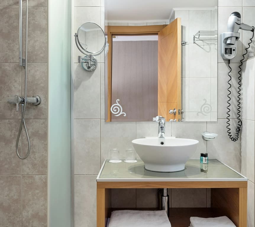 Marmara Hotel Budapest - photo 25