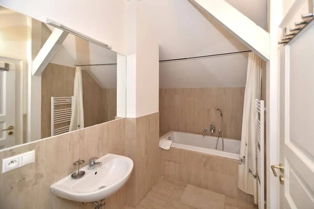 Historic Centre Apartments - photo 8