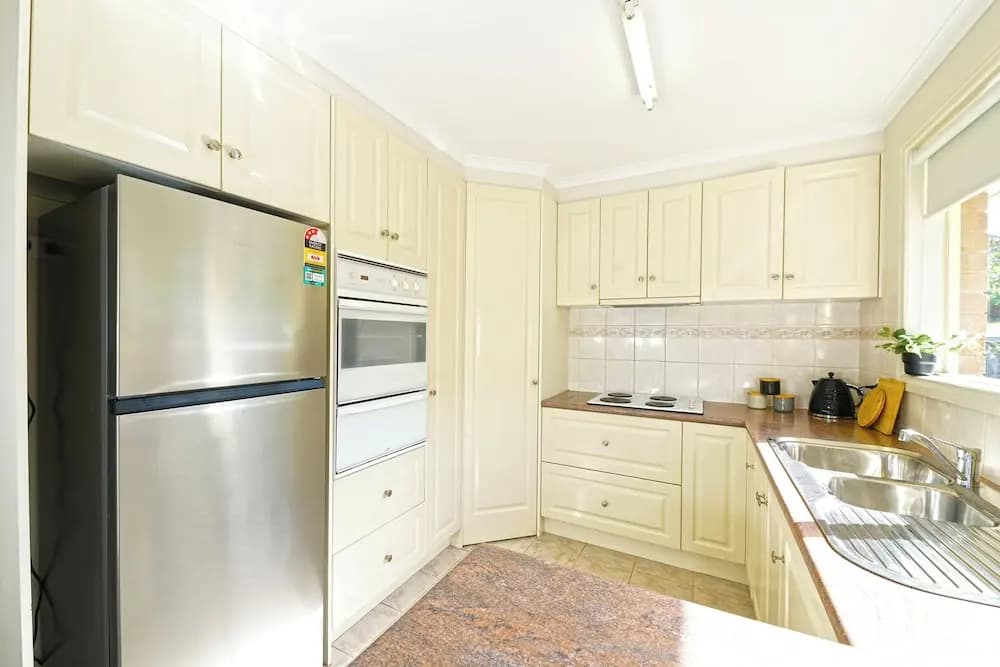 Exquisite 2BR Staycation Ringwood - photo 17