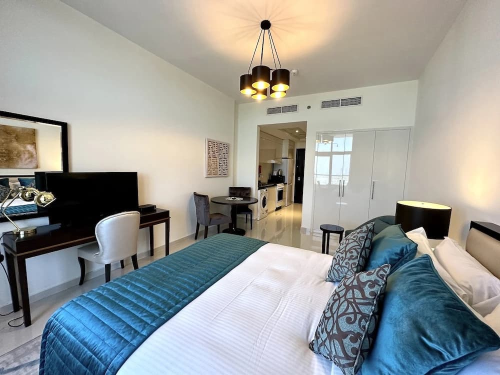 LuxBnB Ghalia Jumeirah Village Circle - photo 4