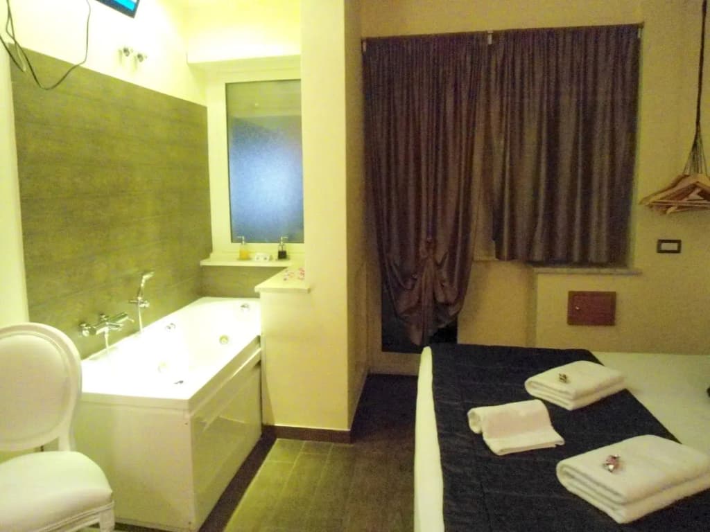 Aida Charming Rooms - photo 7