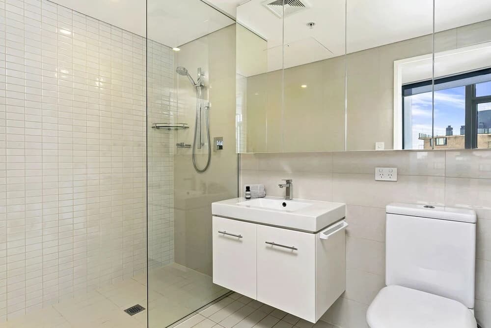 Vibrant Inner City Apartment - SHIL2 - photo 4