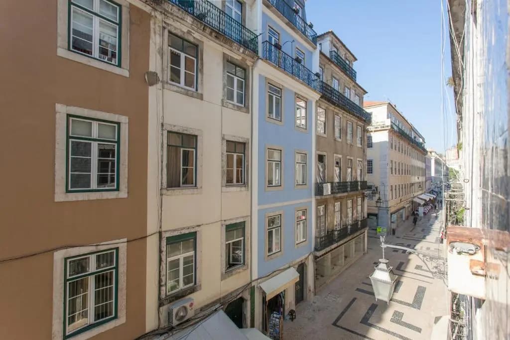 Lisbon Center V - main photo
