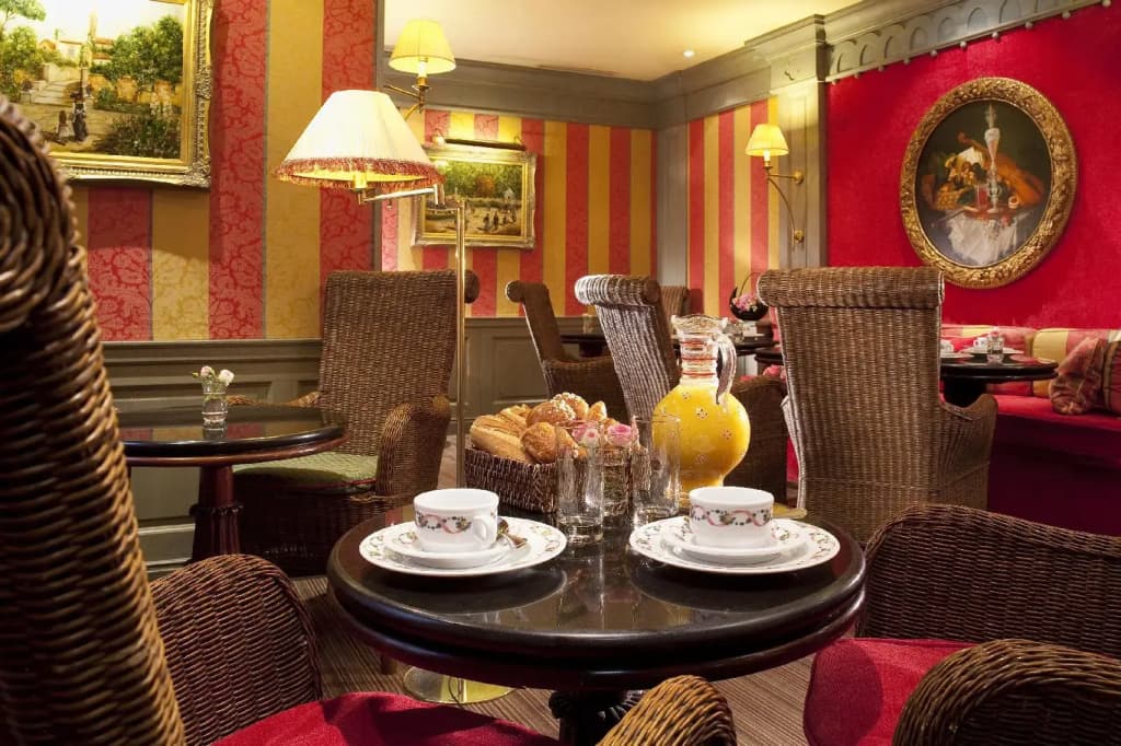 Hotel Chambiges Elysées - photo 21