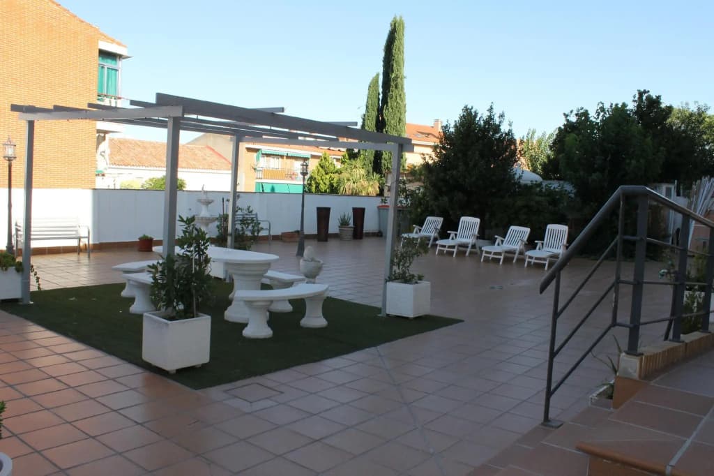 Hotel Barajas Plaza Madrid - photo 20