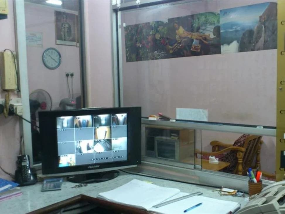 Hotel Anuja - photo 12