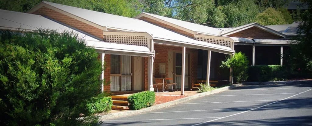 Eltham Motor Inn - photo 1