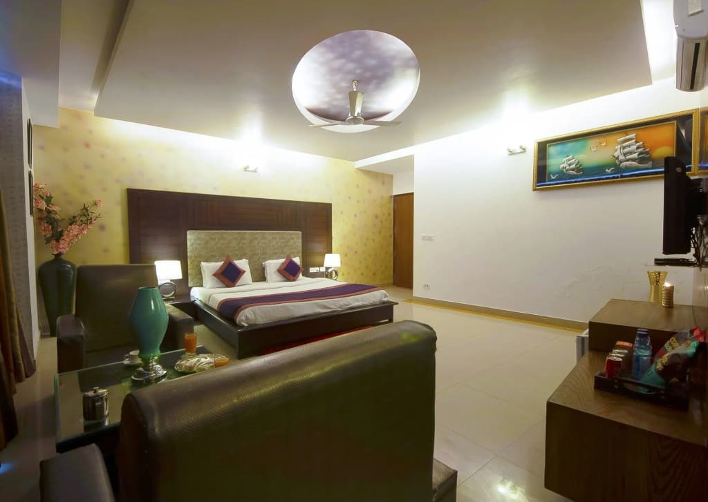 Hotel Delhi 37 - photo 16