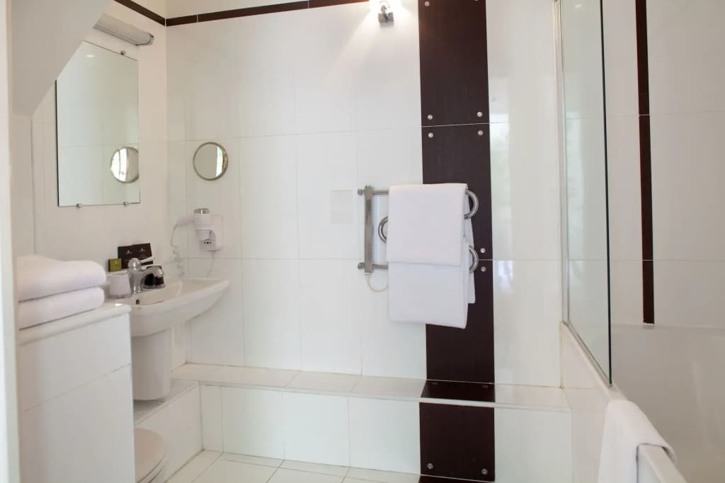 Hotel Eiffel Seine - photo 9