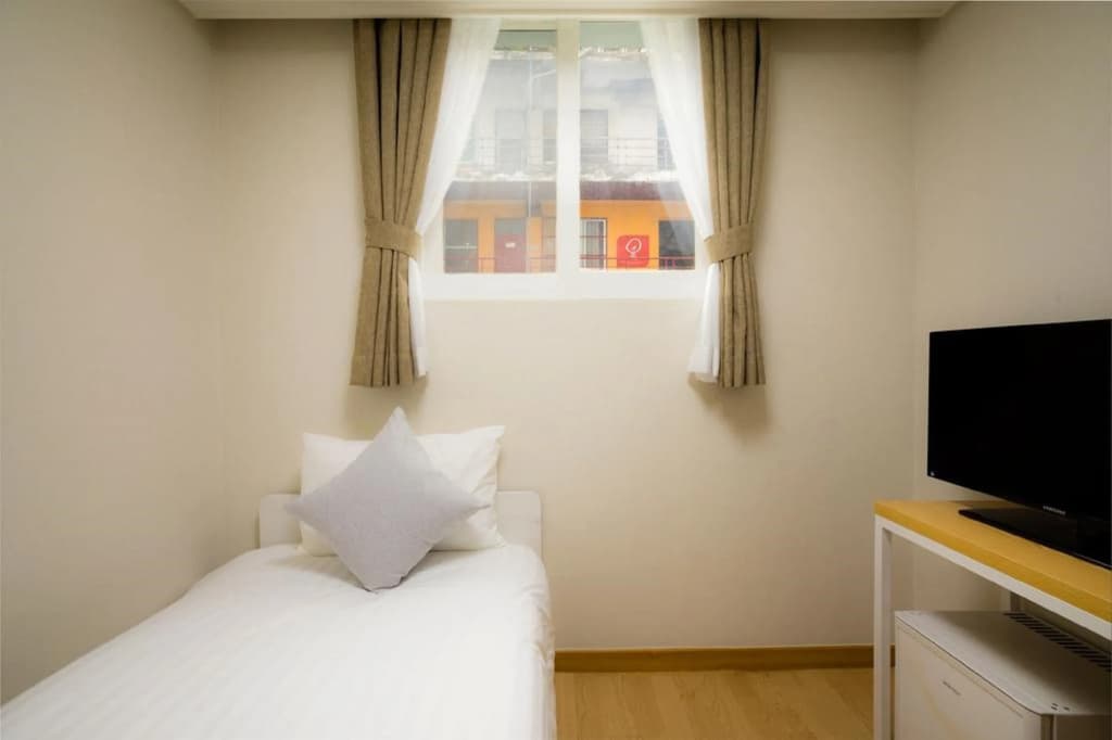 Gloryinn - photo 3