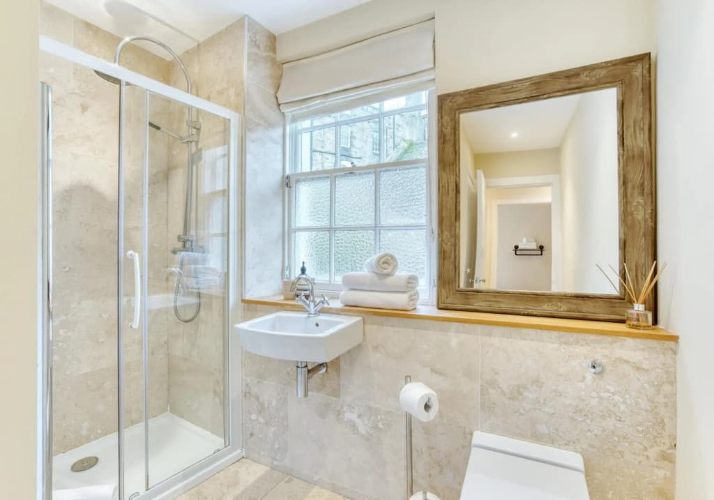The Gloucester Lane Residence - photo 1