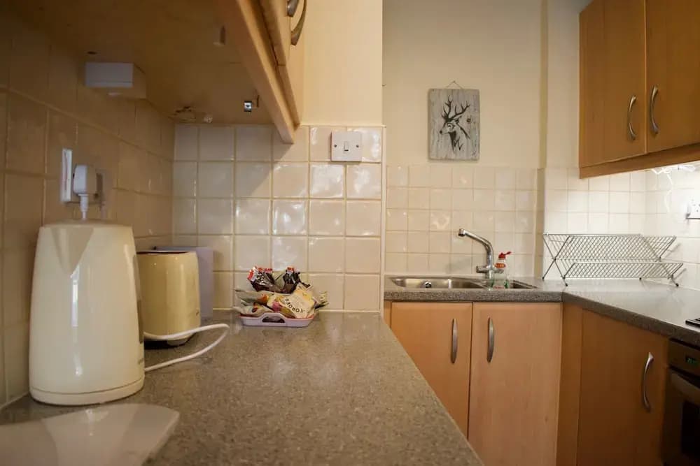 Central & Comfortable Flat - Sleeps 4 - photo 10