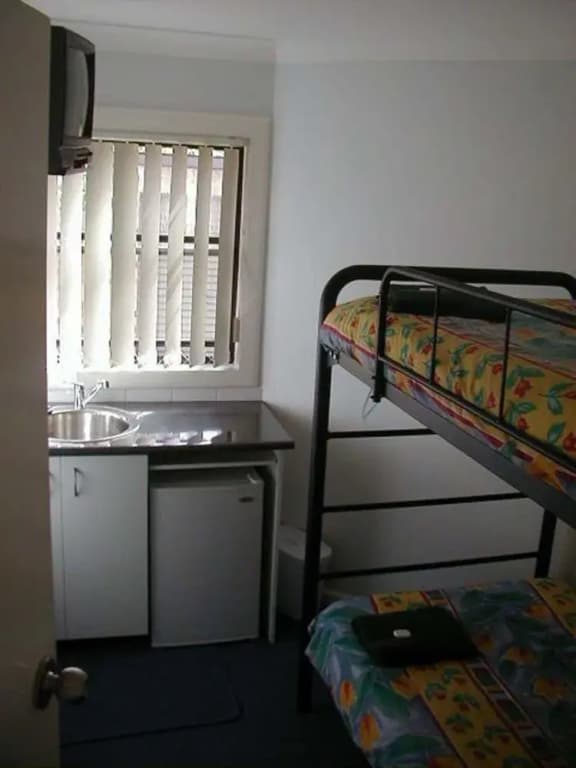 Sinclairs City Hostel - photo 40
