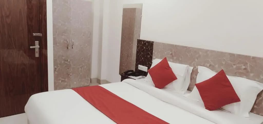 OYO 88430 Hotel Param Palace - photo 18