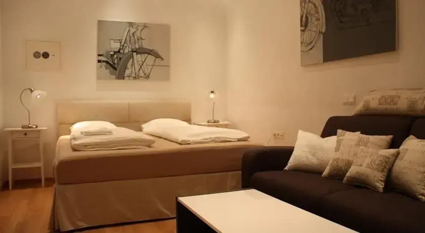 Opera Studio Apartment - photo 3