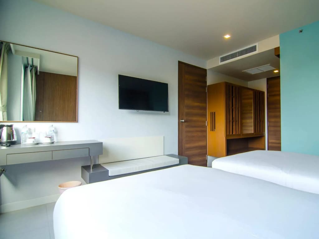 Centro One Patong Hotel - photo 3