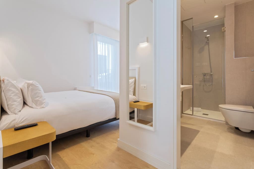 Uma Suites O'Donnell - photo 3
