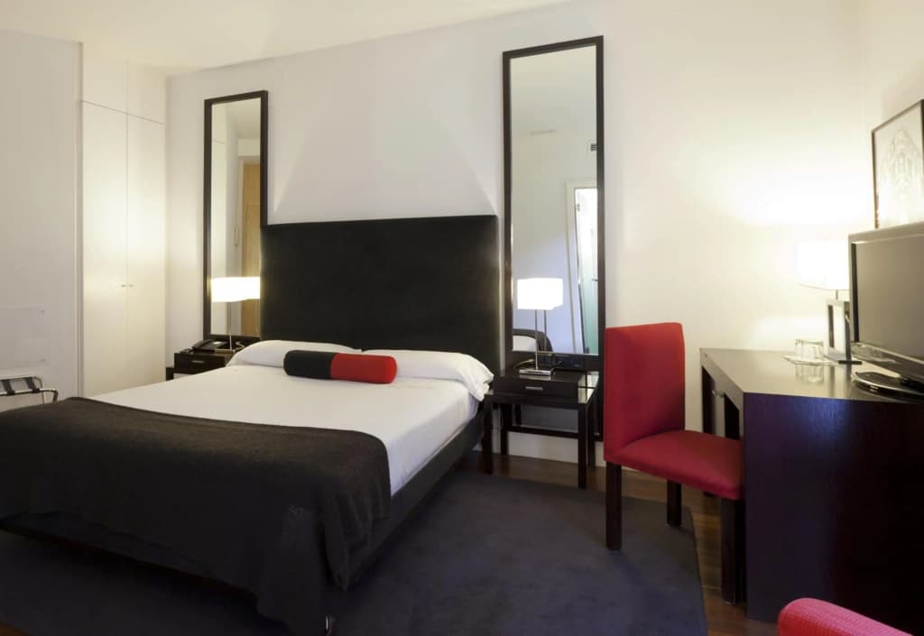 Quatro Puerta Del Sol Hotel - photo 26