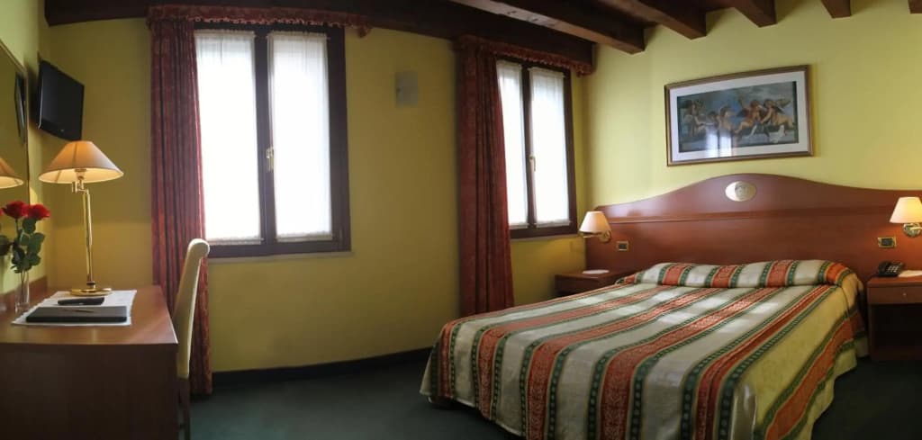 Hotel Antico Moro - photo 4