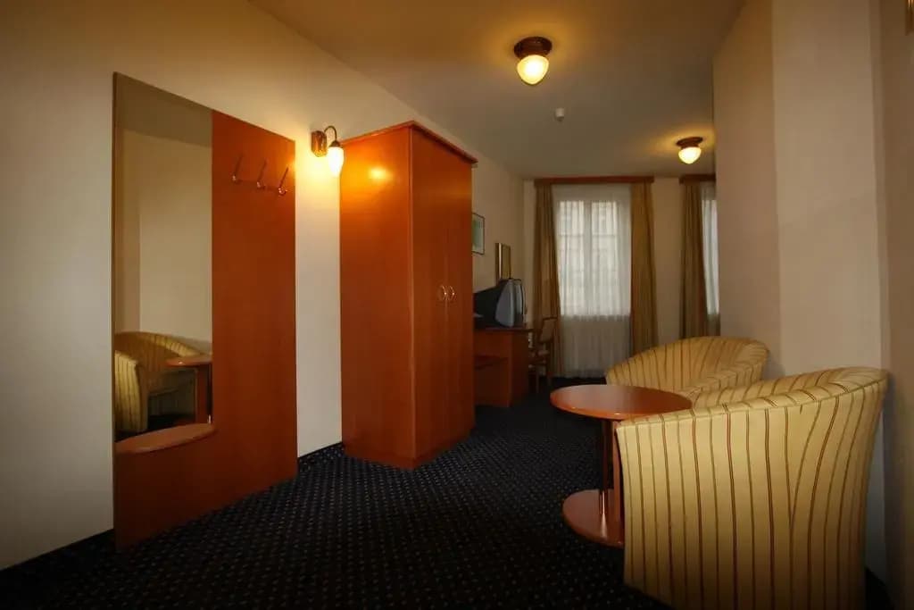 SUITE HOTEL 900m ZUR OPER - photo 34